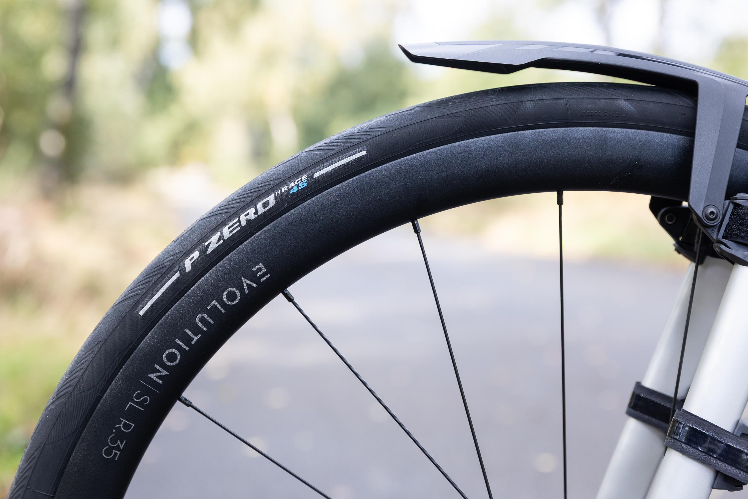 Pirelli P Zero Race 4S