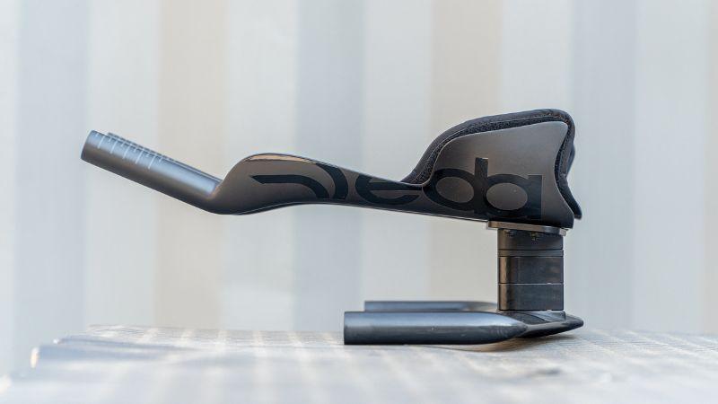Deda tijdritstuur met armstukken met padding