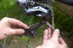 Remplacement de la chaîne - Comment changer la chaîne d'un vélo de route ou d'un VTT ? [Tutoriel]