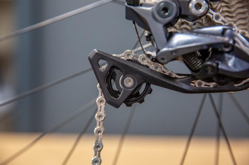 If it looks like this you've run the chain correctly through the derailleur