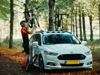 Dein Fahrrad mit in den Urlaub nehmen? So kannst du dein Fahrrad am einfachsten mit dem Auto, Bus, Zug oder Flugzeug transportieren!