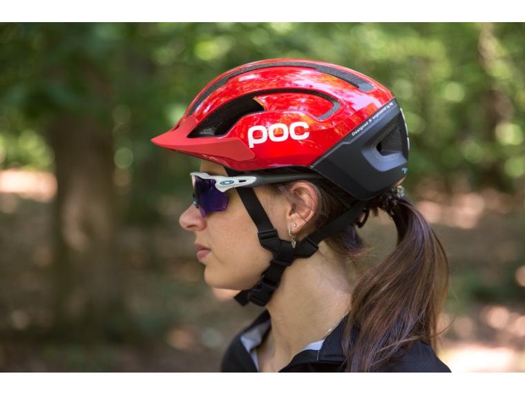 POC Omne Air Resistance SPIN, un casco multidisciplinar para ciclistas de  Gravel y XC/Maratón