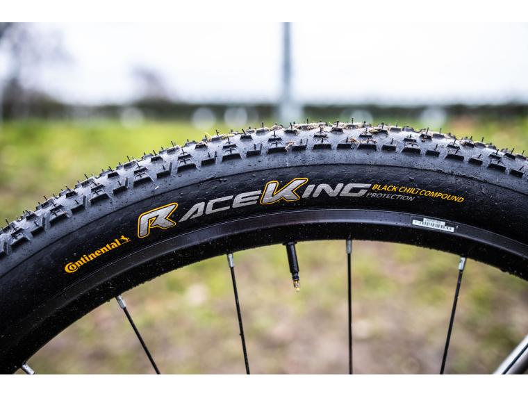 CUBIERTA TUBELESS CONTINENTAL RACE KING PROTECTION