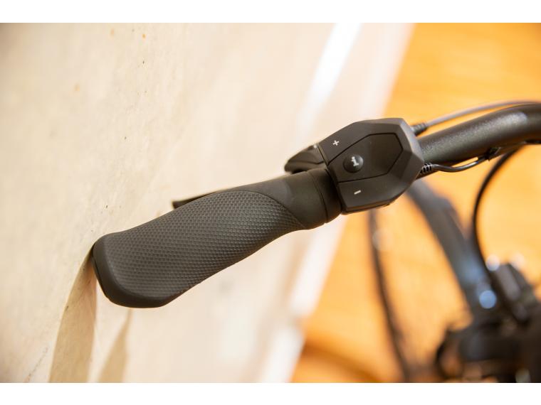 Vélo Électrique Hybride Pegasus Solero EVO 9