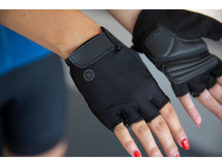 Mannelijkheid eenheid . AGU Essential Super Gel Cycling Gloves - Mantel