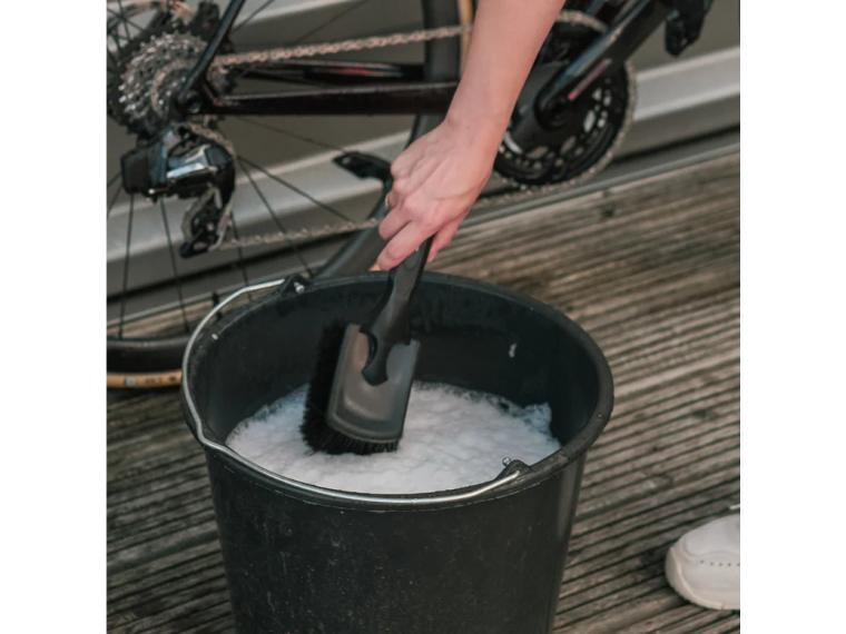 Dynamic Badass Bubbles