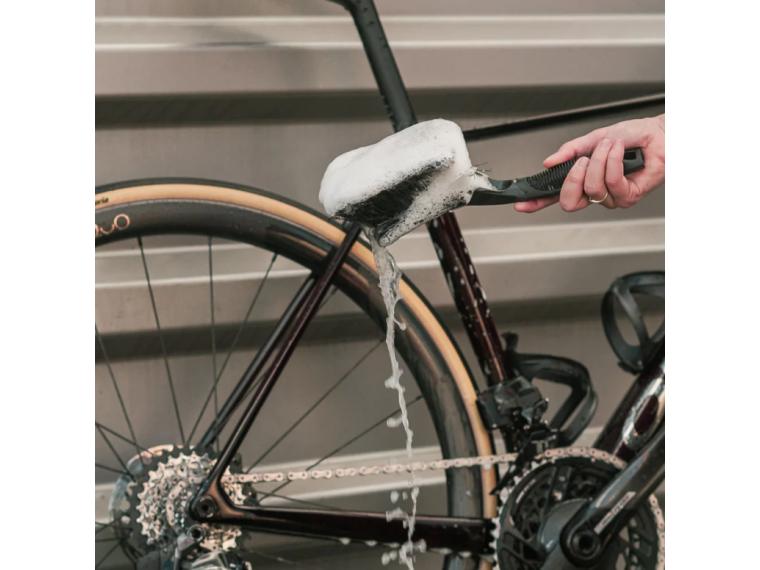 Dynamic Badass Bubbles