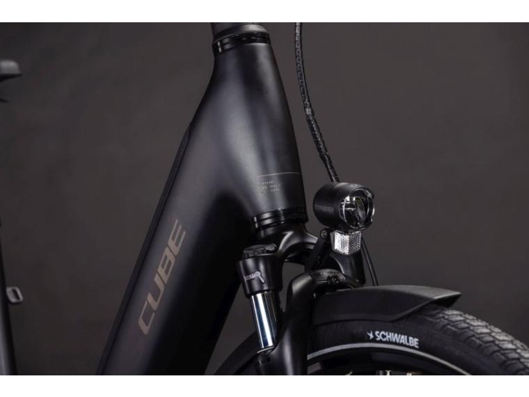 Cube Supreme Hybrid Comfort SE One 600 Elektrische Fiets
