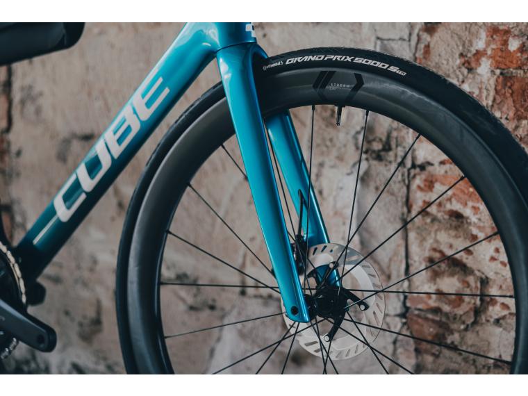 Cube Agree C:62 Race Chromeblue´n´Liquidblue