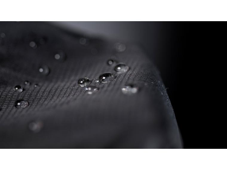 Muc-Off Fabric Protect waterproofing spray  Emerald MTB -  /muc-off-fabric-protect-waterproofing-spray/