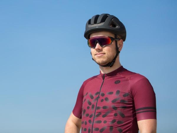 Fonkeling verkoper fysiek Zonnebril kopen voor op de fiets? - Mantel